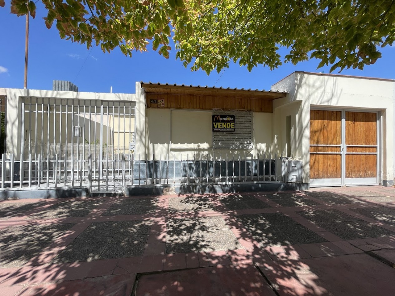 Amplia Casa de 4 Dormitorios en Barrio Sardi ¡A Pasos del Centro!
