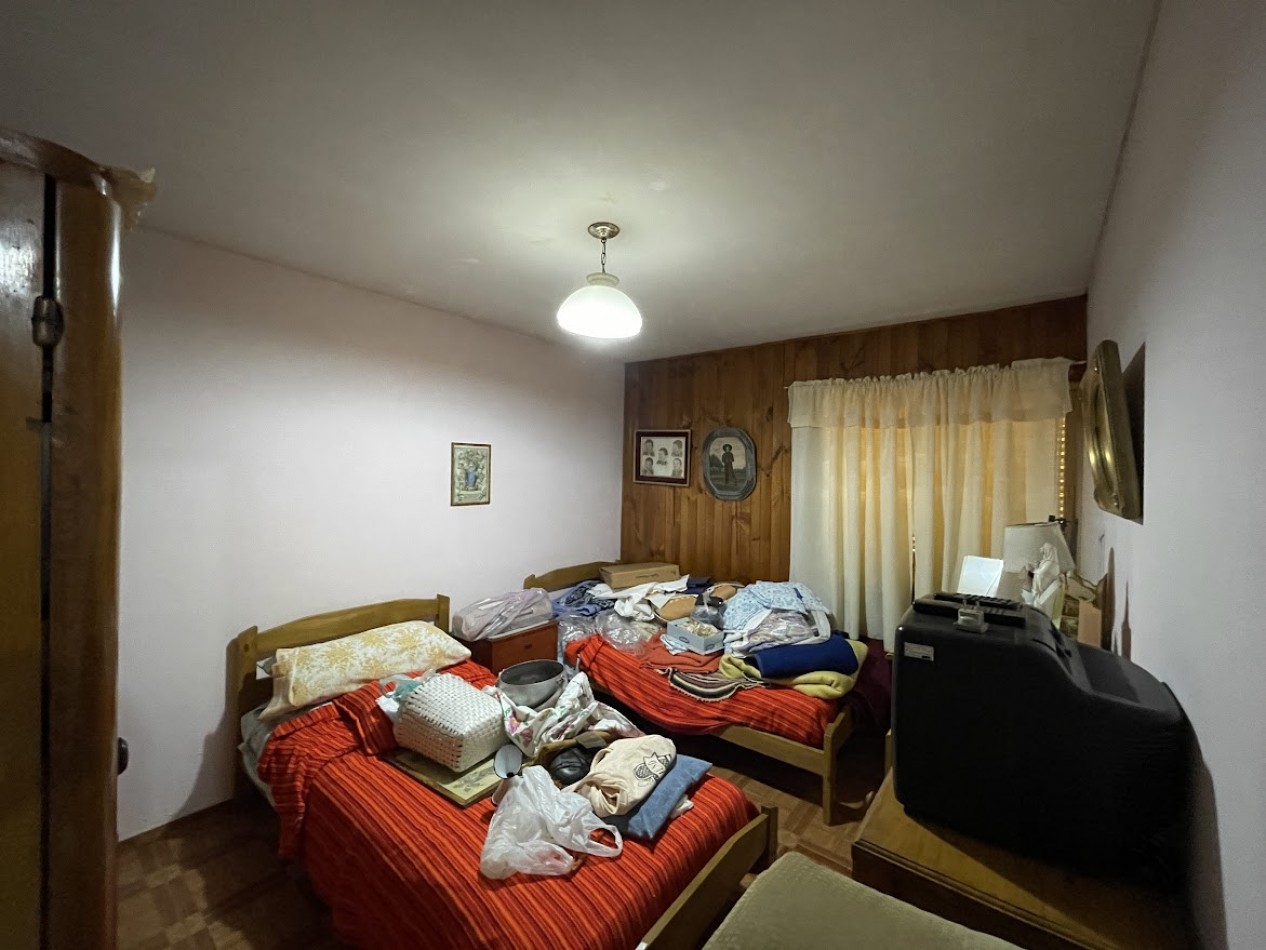 Amplia Casa de 4 Dormitorios en Barrio Sardi ¡A Pasos del Centro!