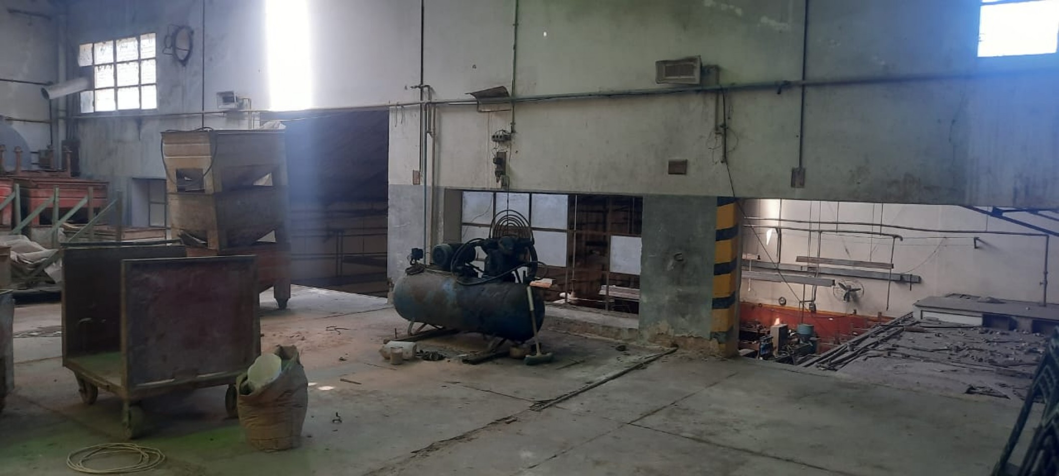 GALPON DE 1900 M2 EN QUILMES