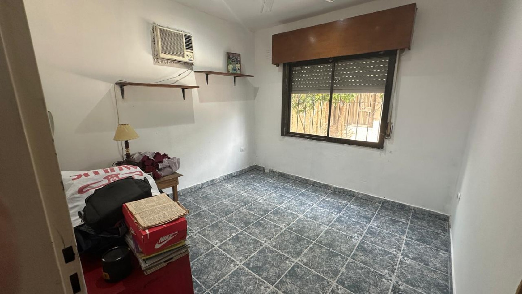 CASA DE 3 AMBIENTES CON DEPARTAMENTO INDEPENDIENTE Y COCHERA EN FLORENCIO VARELA