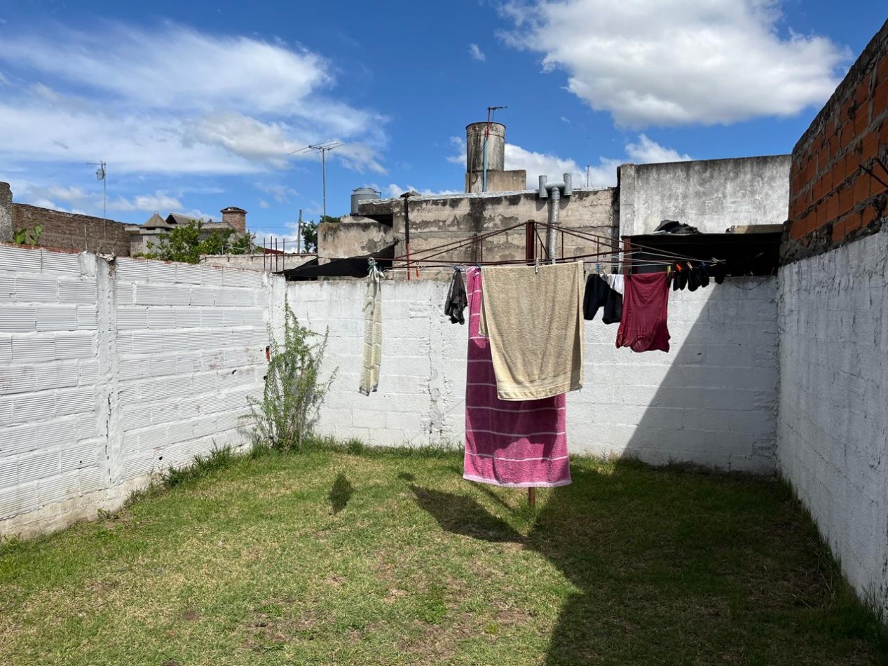 CASA 3  AMBIENTES Y DEPARTAMENTO INDEPENDIENTE, BOSQUES, FLORENCIO VARELA