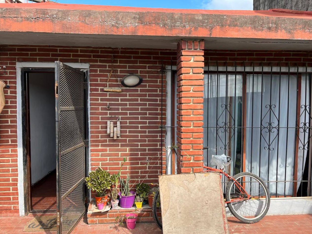 CASA 3  AMBIENTES Y DEPARTAMENTO INDEPENDIENTE, BOSQUES, FLORENCIO VARELA
