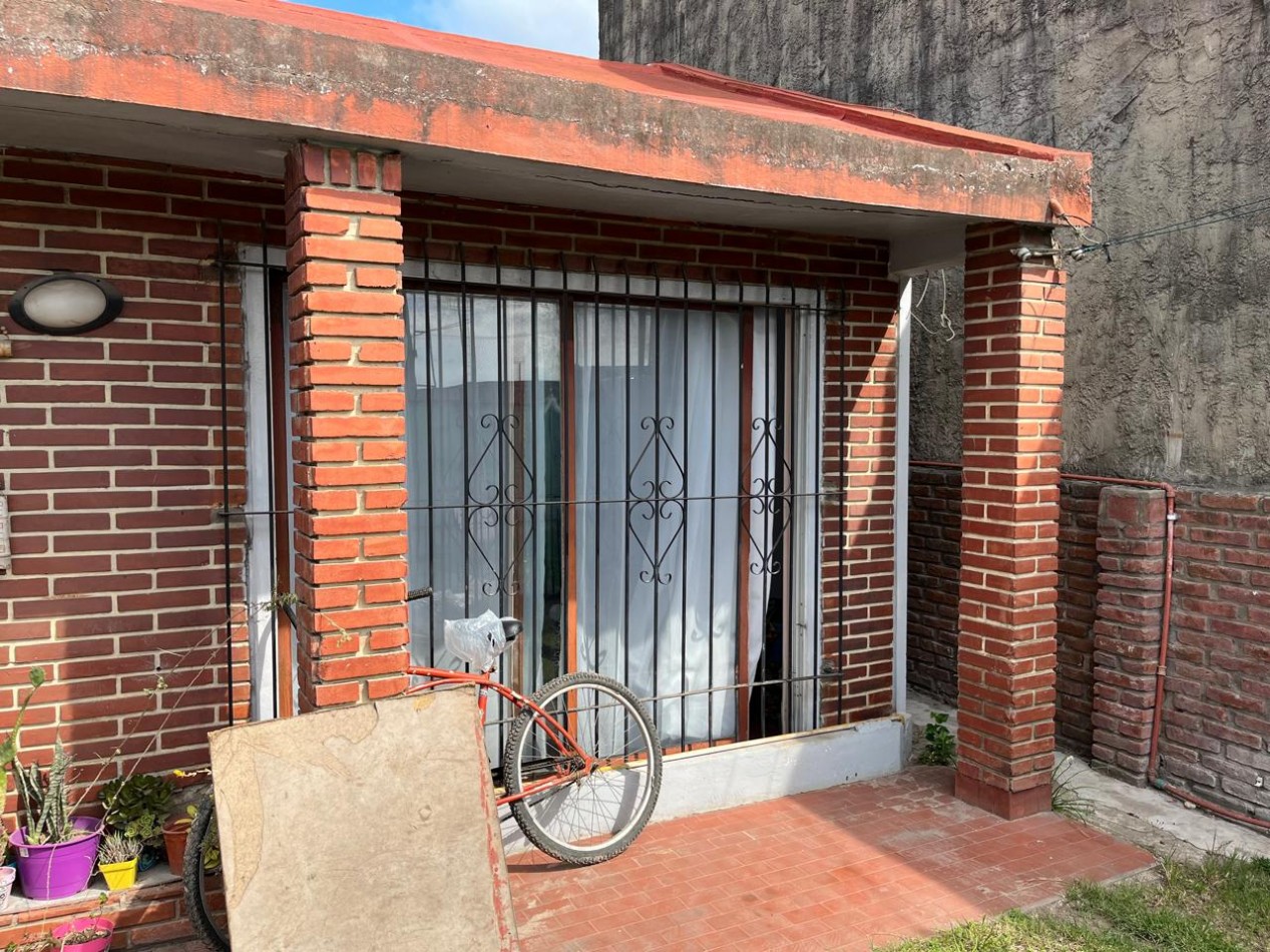 CASA 3  AMBIENTES Y DEPARTAMENTO INDEPENDIENTE, BOSQUES, FLORENCIO VARELA