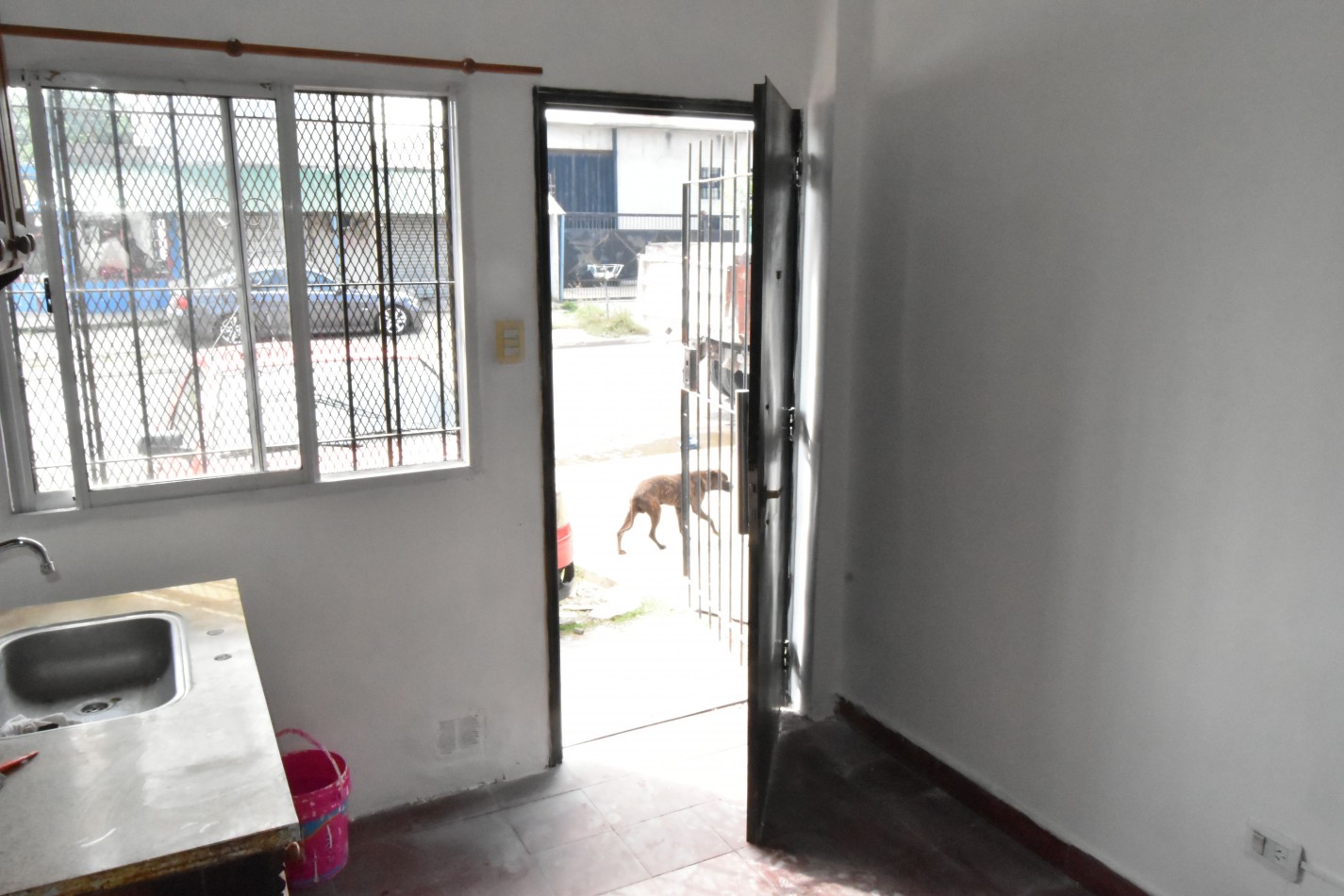CASA 3  AMBIENTES Y DEPARTAMENTO INDEPENDIENTE, BOSQUES, FLORENCIO VARELA