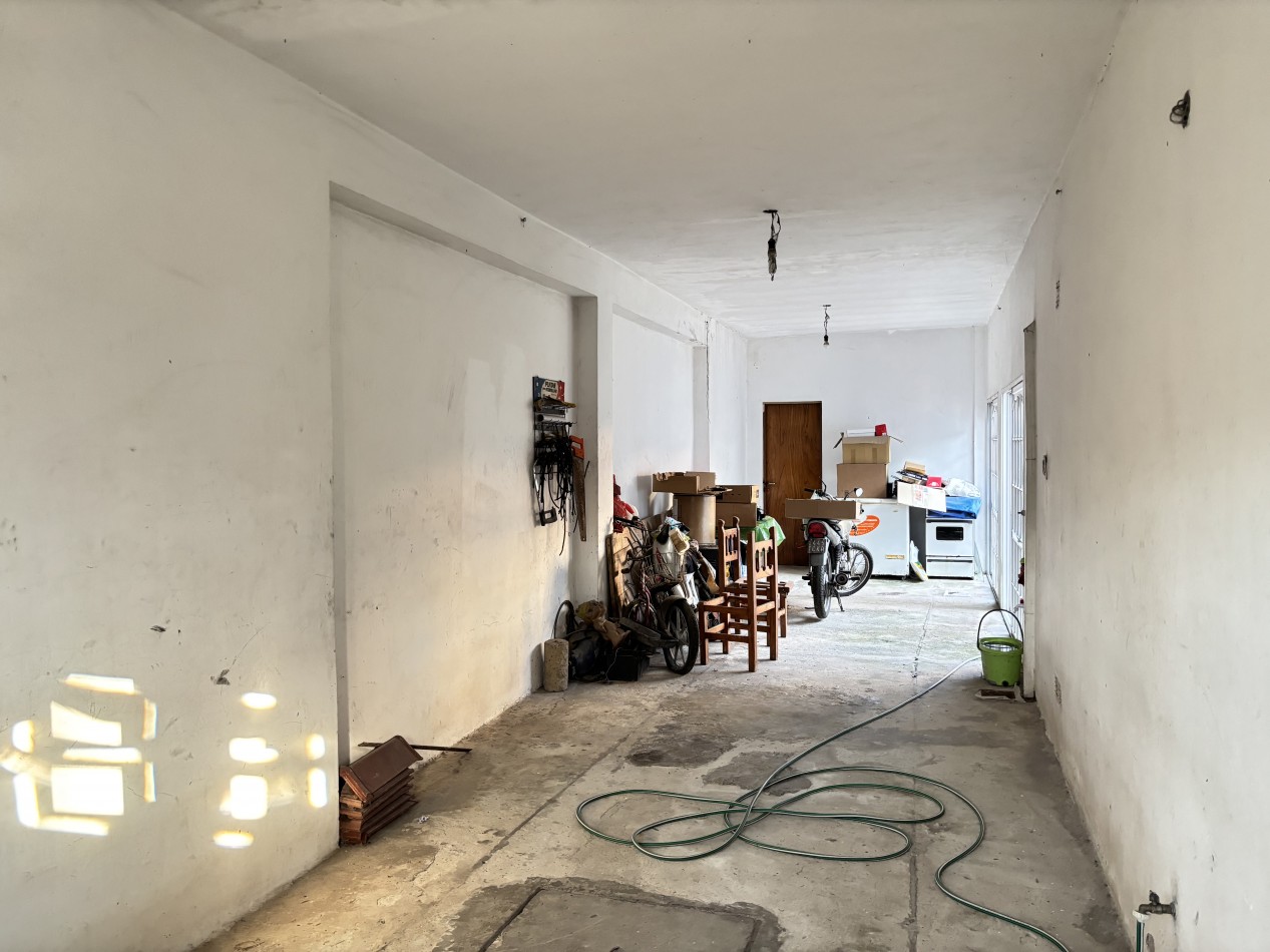 CASA EN 3 PLANTAS SOBRE LOTE DE 10X30