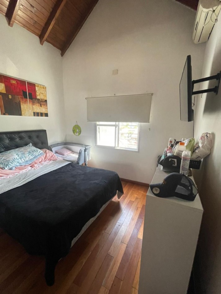 Venta de triplex en Ezpeleta