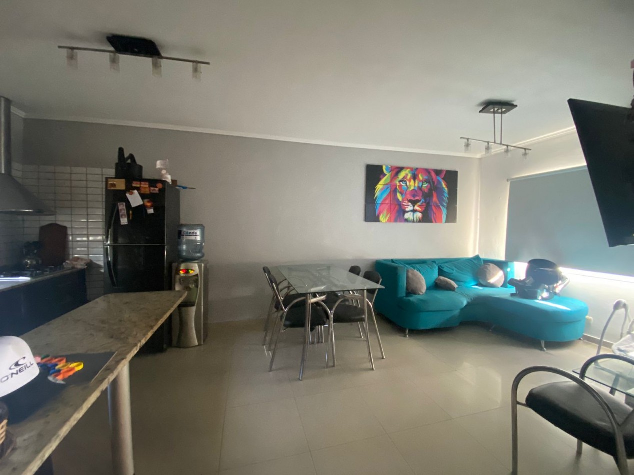 Venta de triplex en Ezpeleta