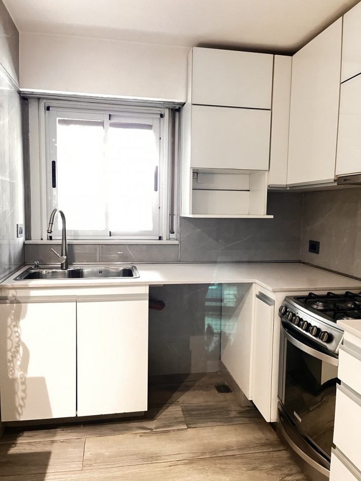 DEPARTAMENTO DE 3 AMBIENTES CON BALCON Y VISTA AL PARQUE LAS HERAS, PEÑA Y CORONEL DIAZ, RECOLETA
