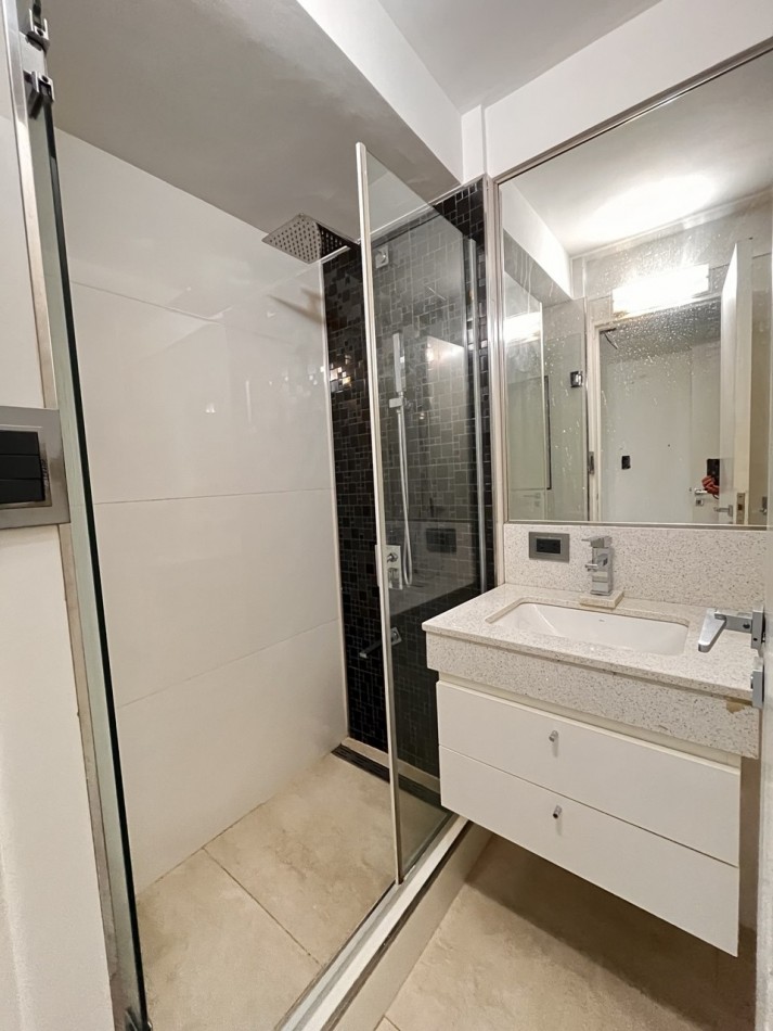 DEPARTAMENTO DE 3 AMBIENTES CON BALCON Y VISTA AL PARQUE LAS HERAS, PEÑA Y CORONEL DIAZ, RECOLETA
