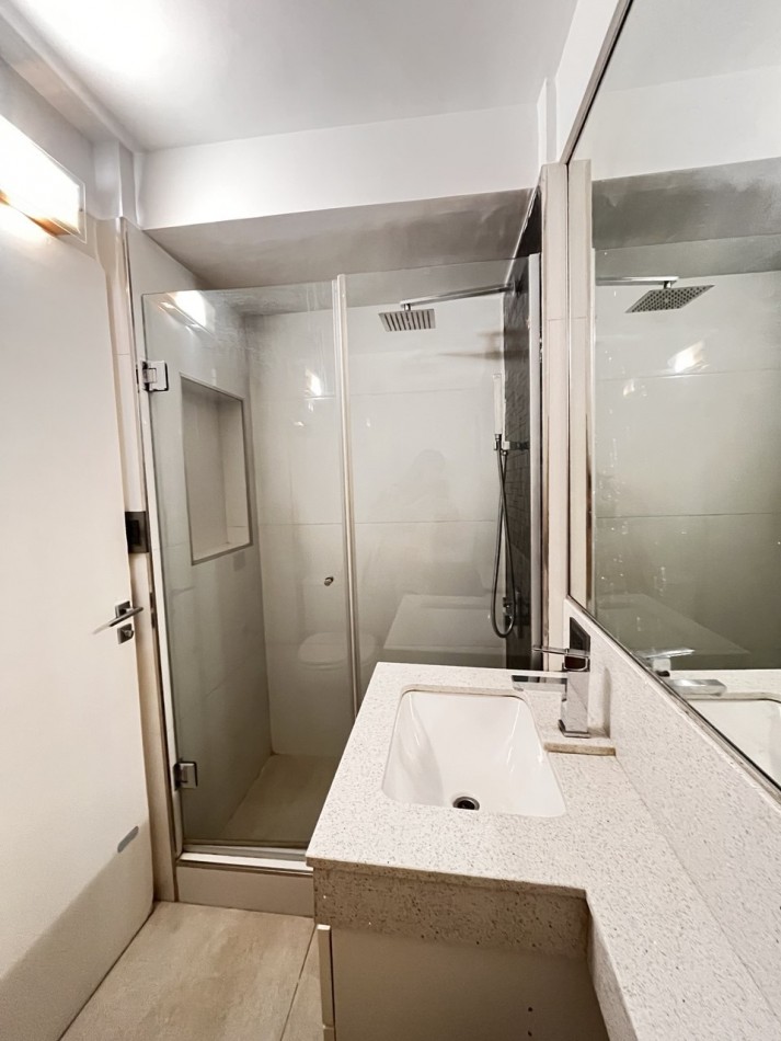 DEPARTAMENTO DE 3 AMBIENTES CON BALCON Y VISTA AL PARQUE LAS HERAS, PEÑA Y CORONEL DIAZ, RECOLETA