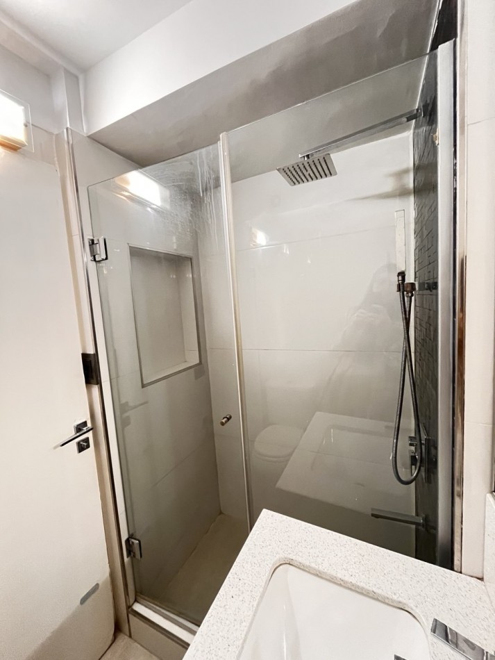 DEPARTAMENTO DE 3 AMBIENTES CON BALCON Y VISTA AL PARQUE LAS HERAS, PEÑA Y CORONEL DIAZ, RECOLETA