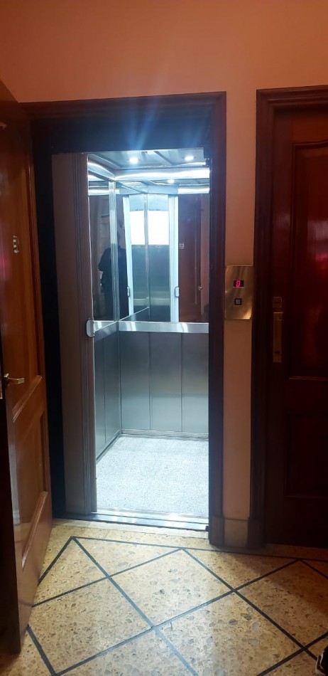 Semipiso 3 ambientes + depend., zona Plaza Colon 