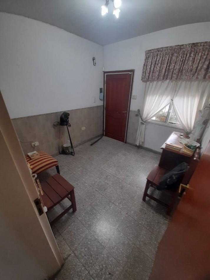 VENDE CASA DE 2 PLANTAS CENTRO SAN LUIS