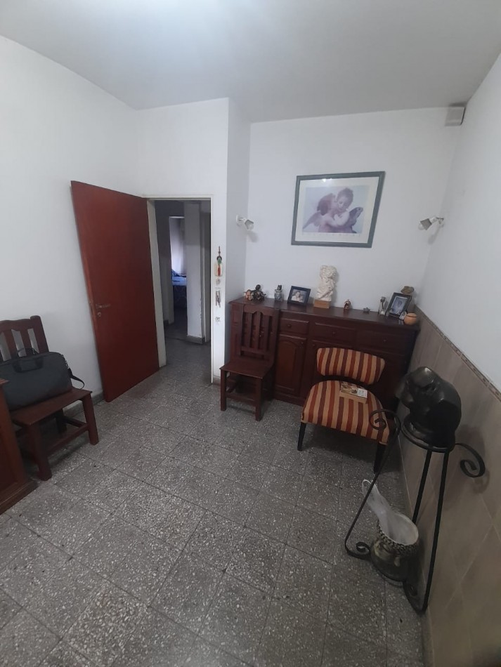 VENDE CASA DE 2 PLANTAS CENTRO SAN LUIS
