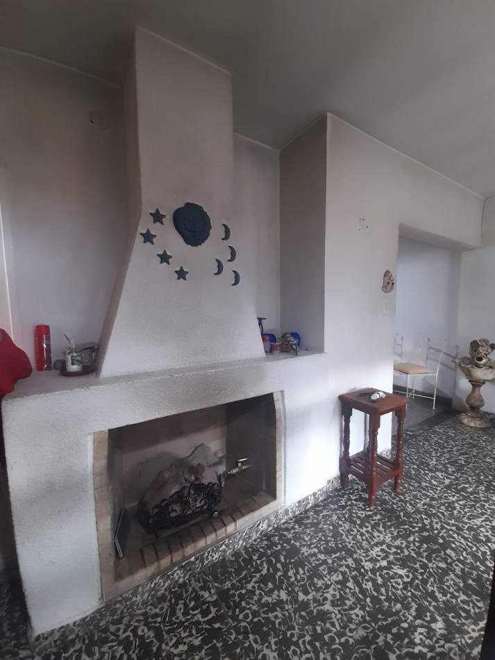 VENDE CASA DE 2 PLANTAS CENTRO SAN LUIS