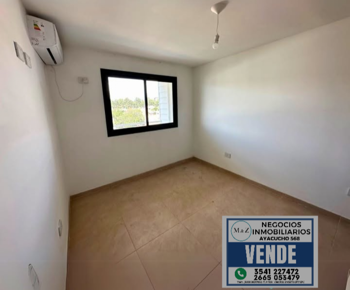 VENDE DEPARTAMENTO CON COCHERA