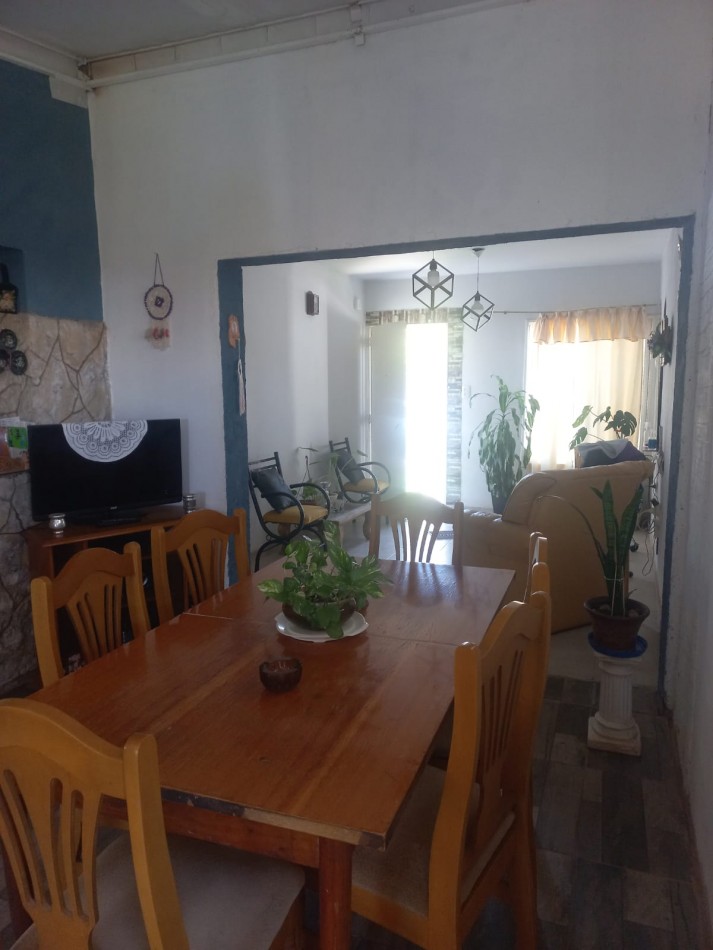 VENDE CASA EN LA PUNTA