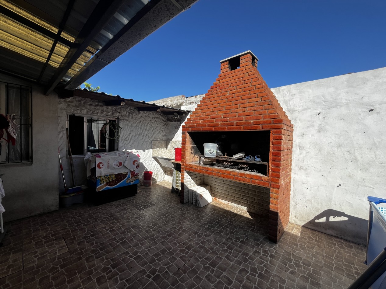 Casa 5 ambientes Castelar Sur 