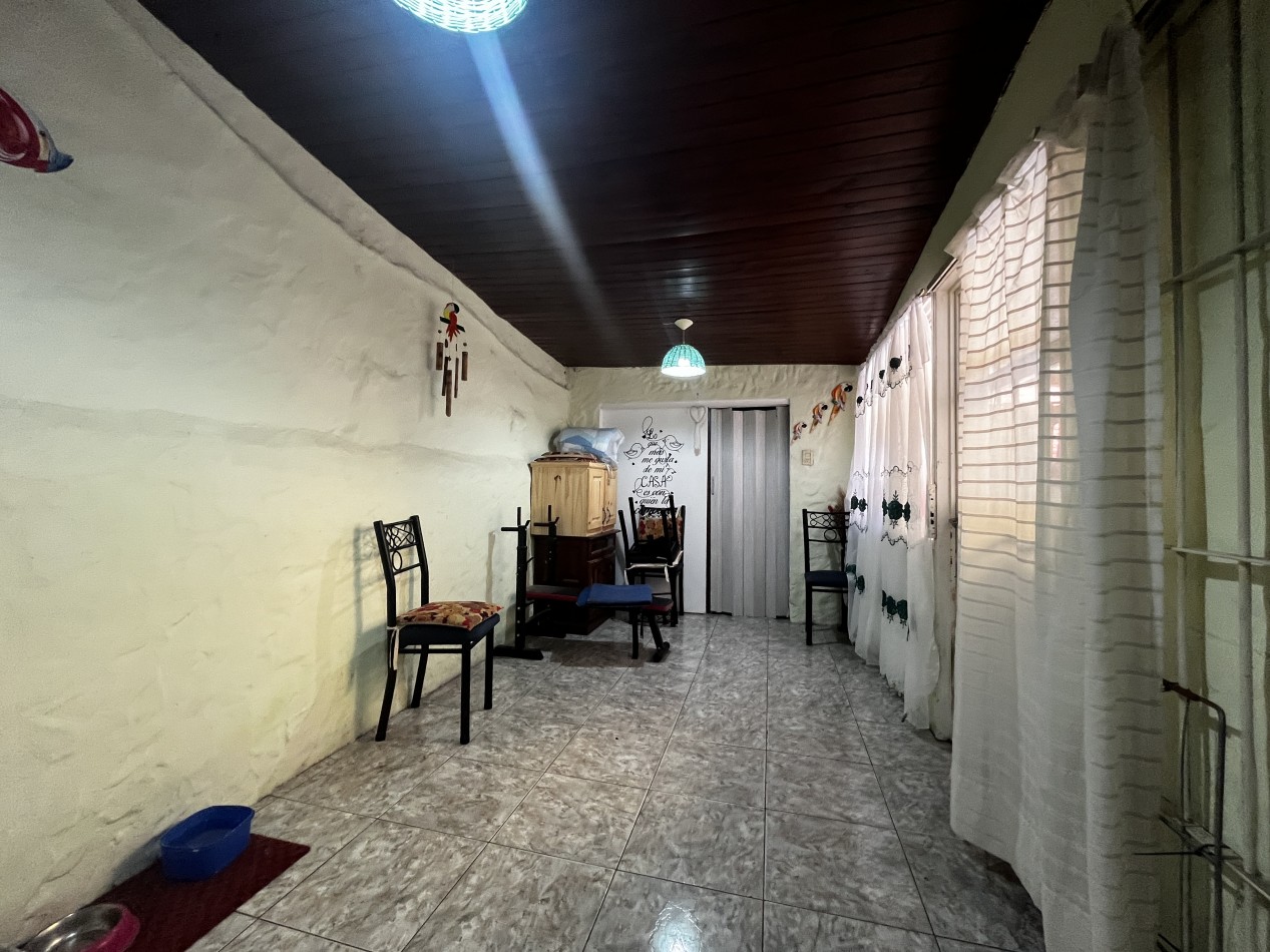 Casa 5 ambientes Castelar Sur 