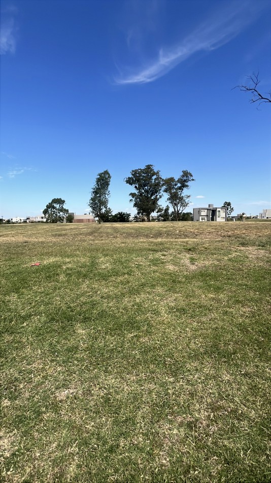 Barrio Santa Clara al sur venta lote