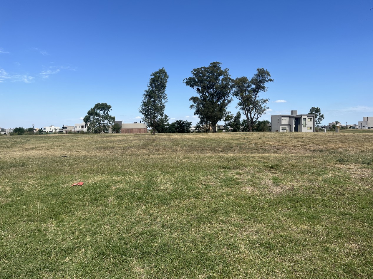 Barrio Santa Clara al sur venta lote