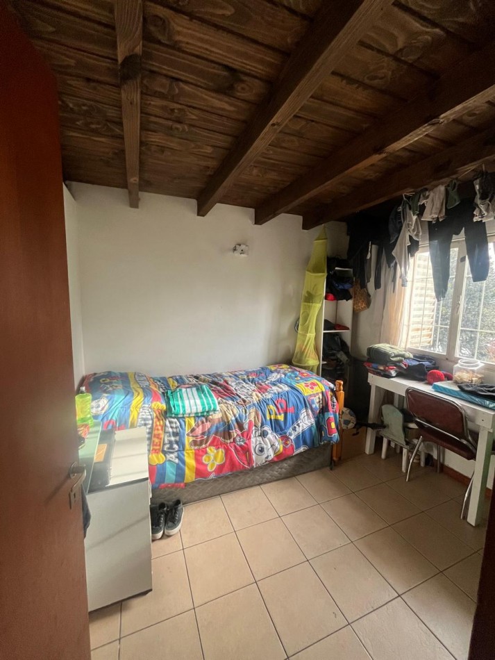 CASAS  PARA INVERSION Y/O RENTA : VILCAPUGIO Y FREY 