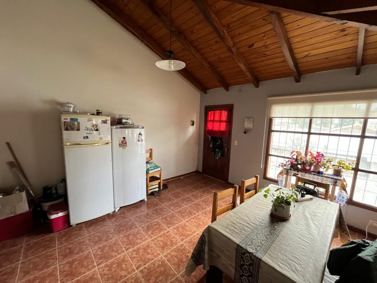 CASAS  PARA INVERSION Y/O RENTA : VILCAPUGIO Y FREY 