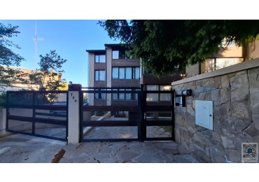 VENTA DEPARTAMENTO DOS AMBIENTES 20 DE JUNIO 700
