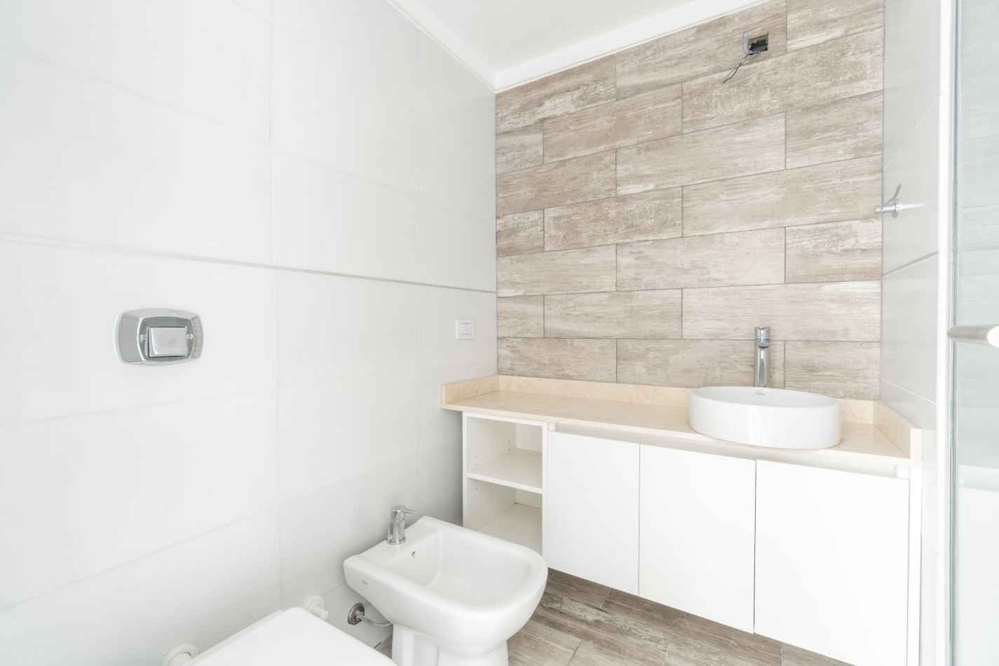 Hermoso departamento de 2 ambientes CON COCHERA