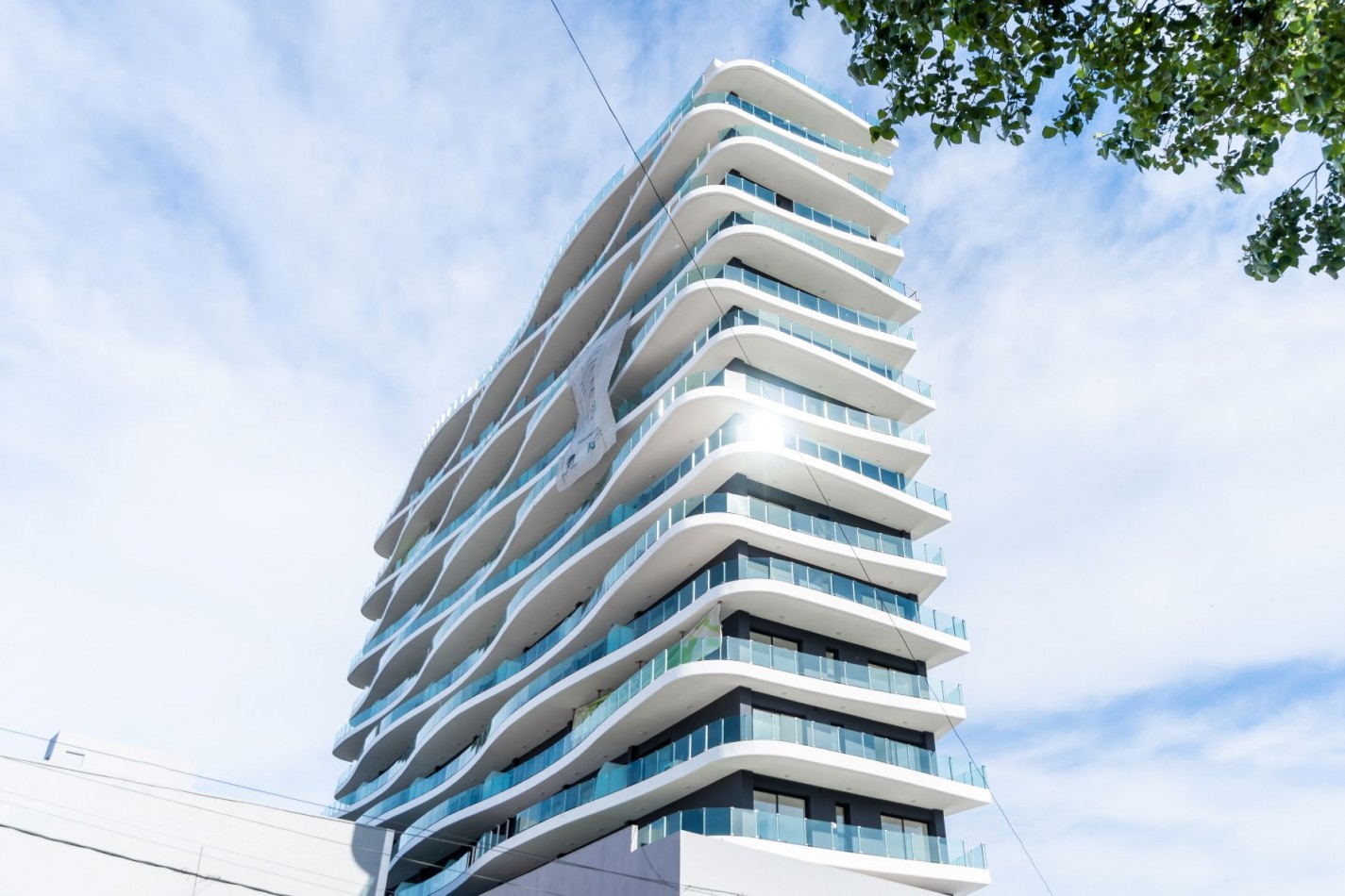 Hermoso departamento de 2 ambientes CON COCHERA