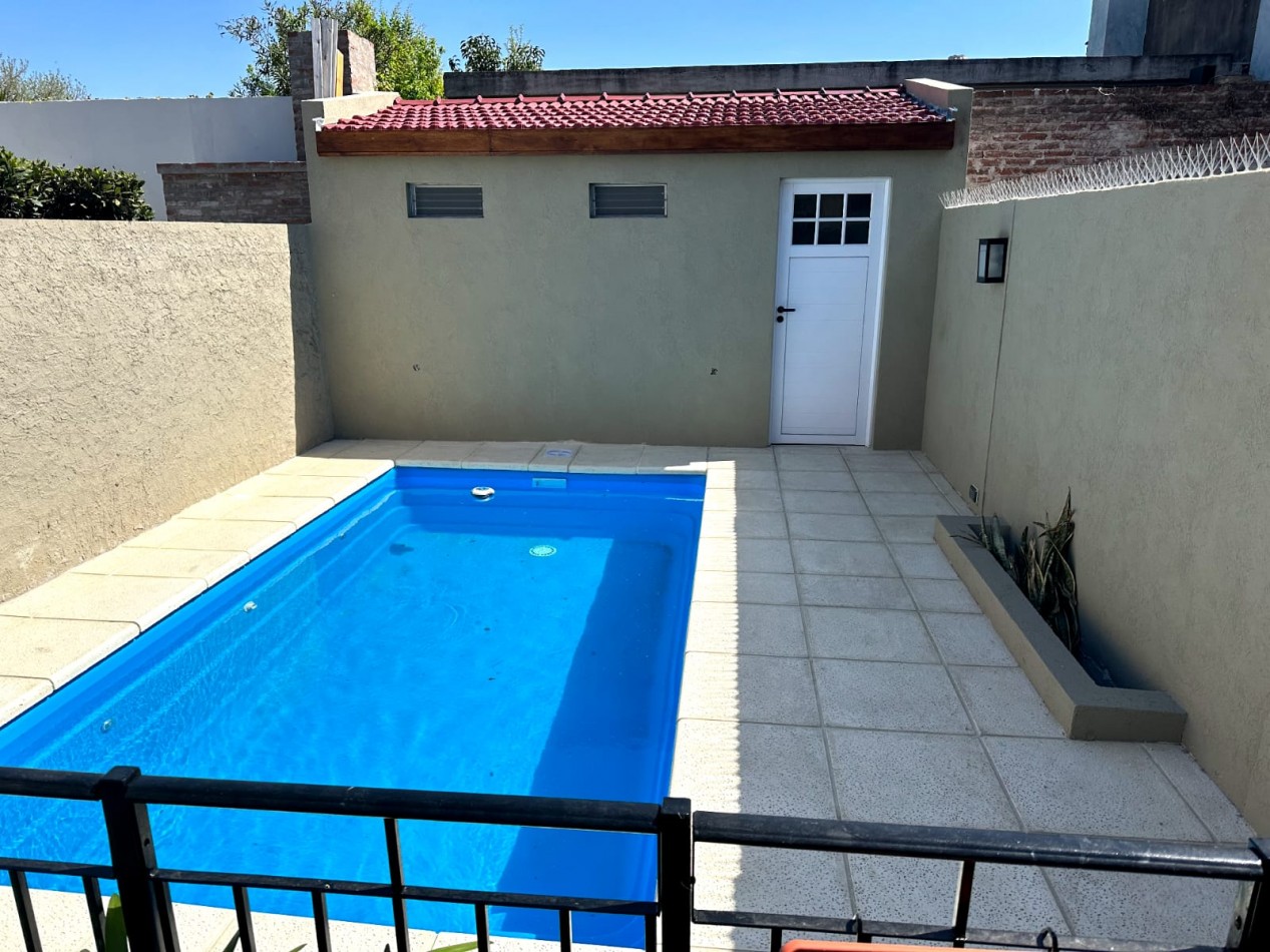 MARAVILLOSA CASA  4 AMBIENTES