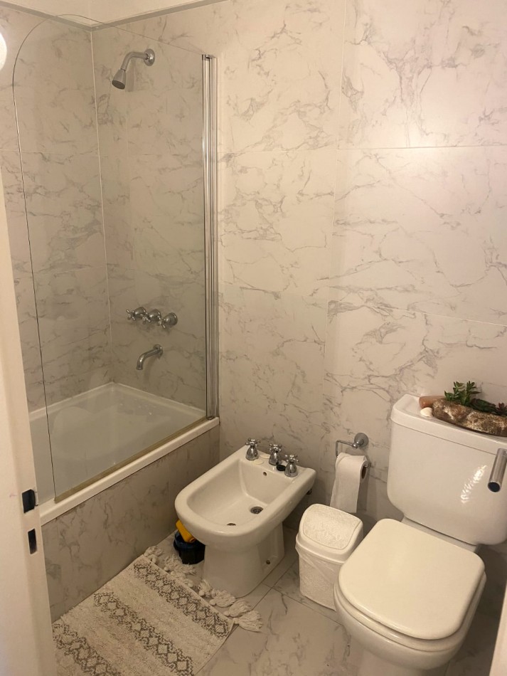 MARAVILLOSA CASA  4 AMBIENTES