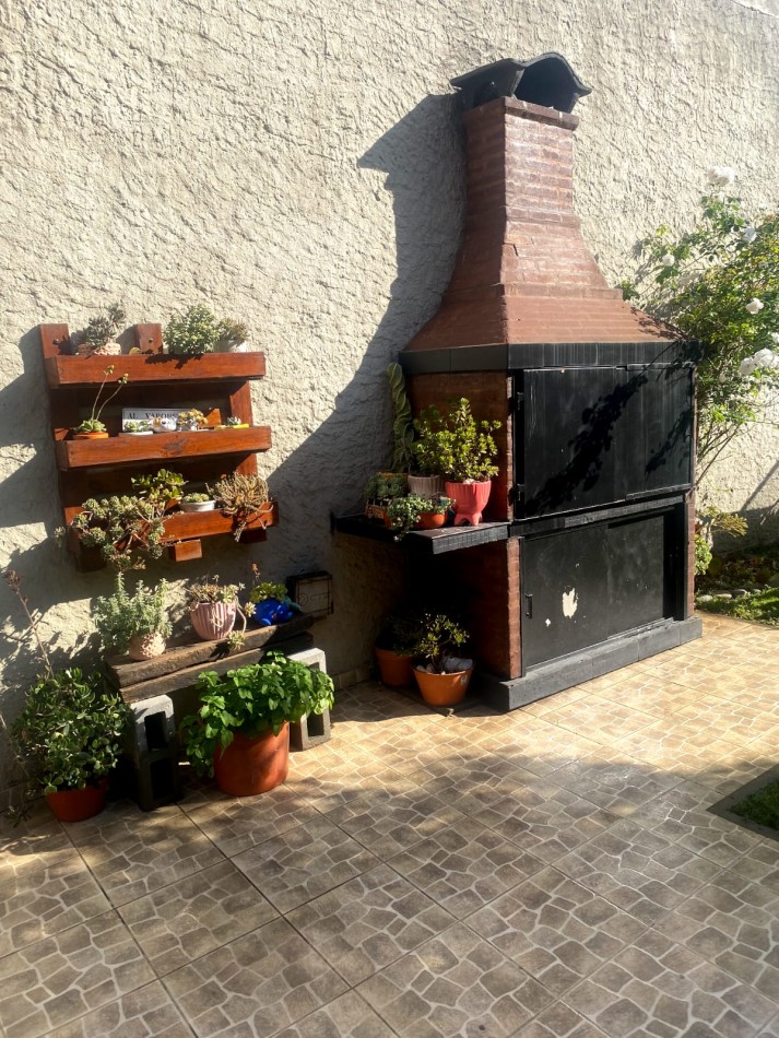 MARAVILLOSA CASA  4 AMBIENTES