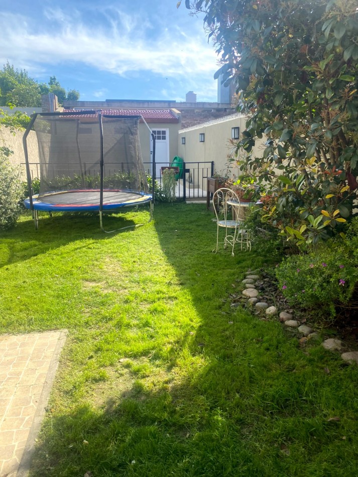 MARAVILLOSA CASA  4 AMBIENTES
