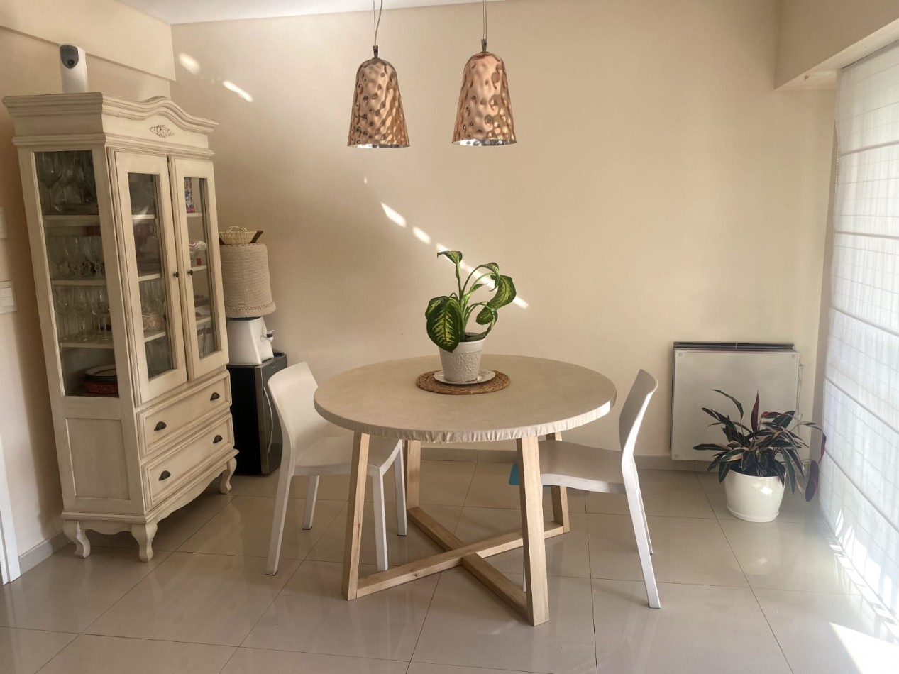 MARAVILLOSA CASA  4 AMBIENTES
