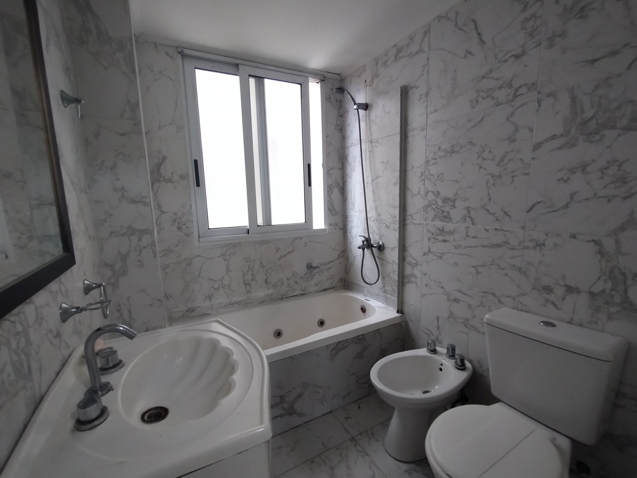 alquiler departamento 2 ambientes Larrea al 400