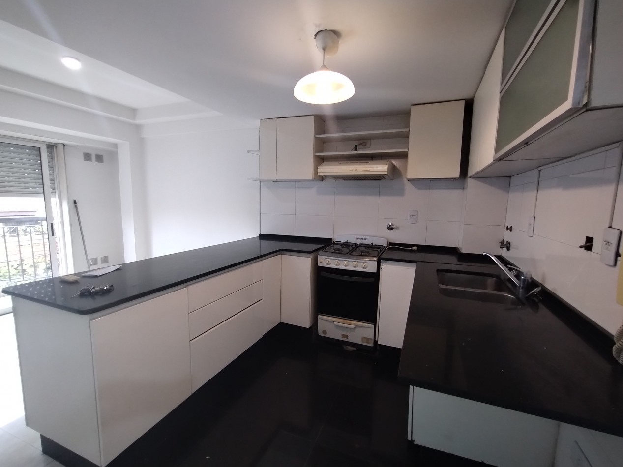 alquiler departamento 2 ambientes Larrea al 400