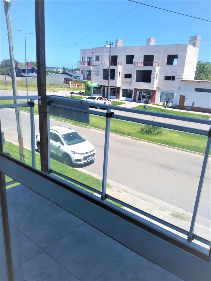 DEPARTAMENTO DE DOS Y 1/2 AMBIENTES EN MIRAMAR VENDE, FINANCIA!