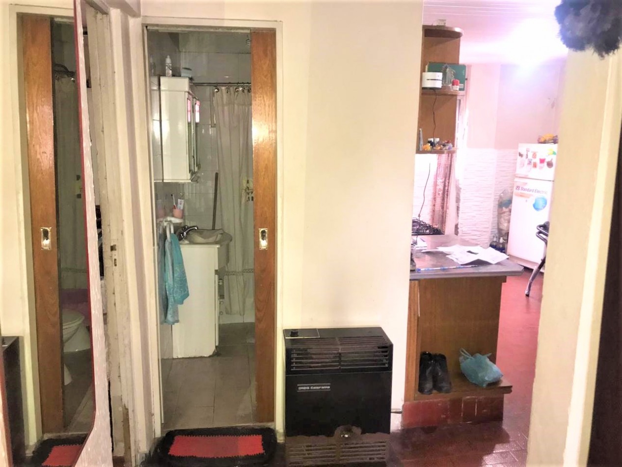 Casa en Venta son dos UFs juntas en Isidro Casanova Retasada
