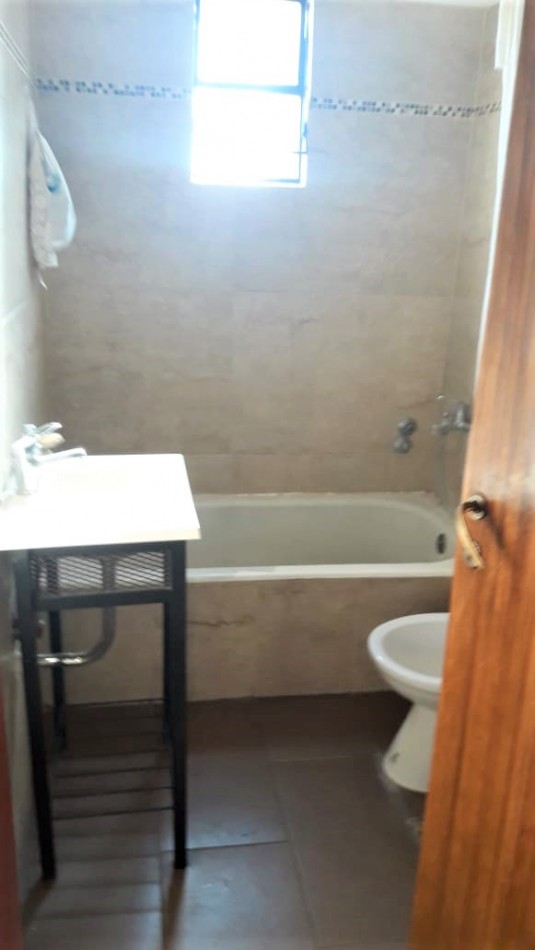 PH EN VENTA EN CASTELAR SUR, SON DOS UFs