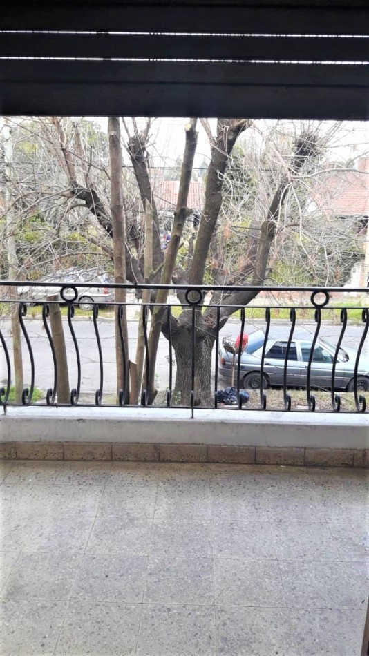 PH EN VENTA EN CASTELAR SUR, SON DOS UFs