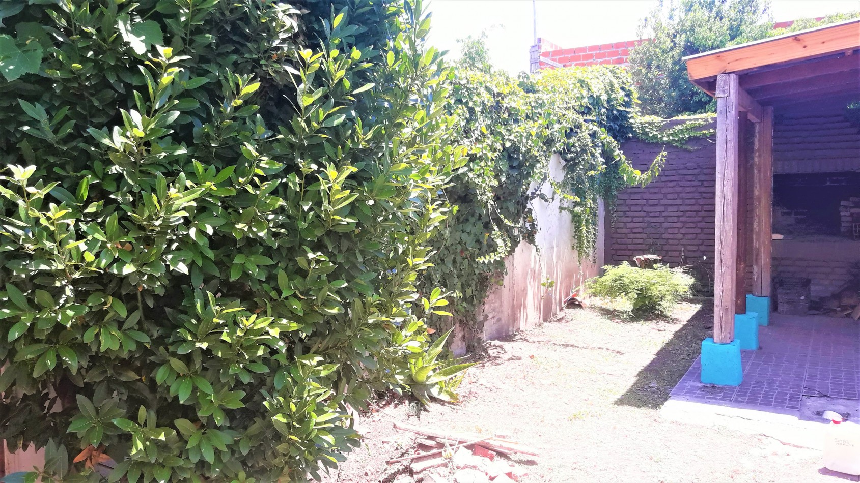 PH EN VENTA EN CASTELAR SUR, SON DOS UFs