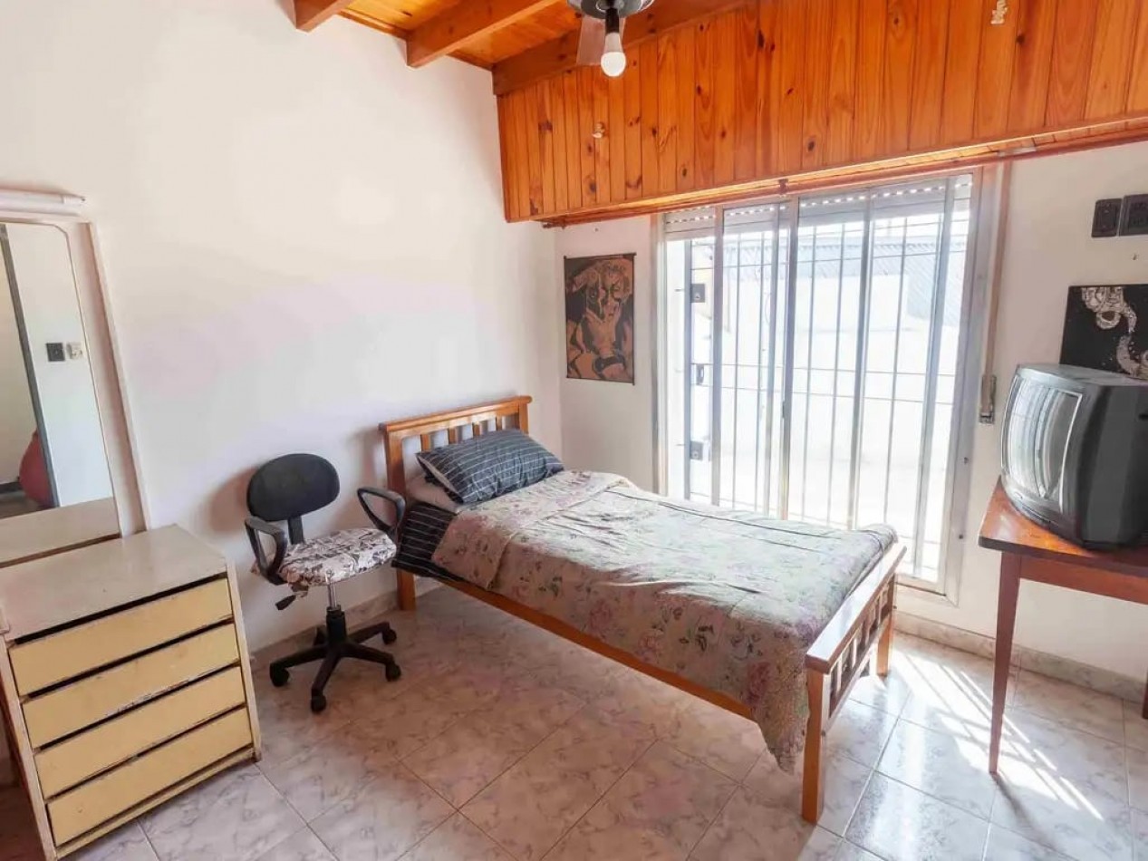 PH DE 4 AMBIENTES CON COCHERA CUBIERTA Y PATIO EN VILLA BALLESTER