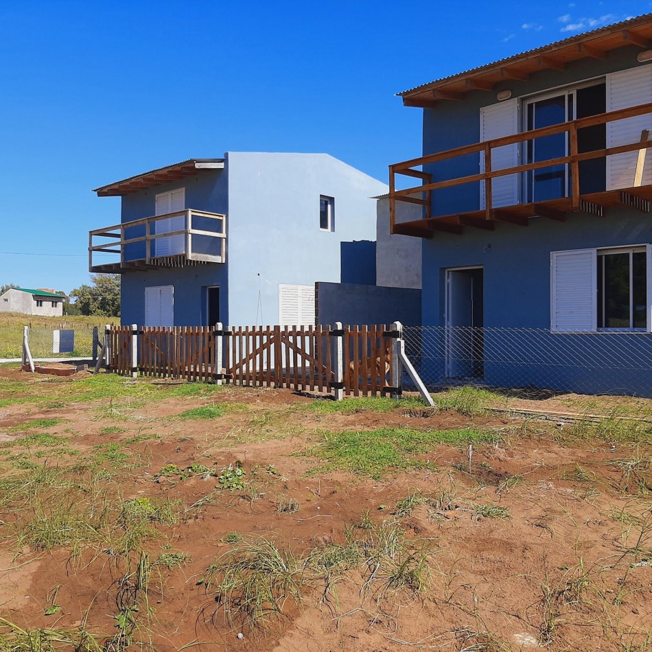 DUPLEX DOS JUNTOS EN BALNEARIO RETA FINANCIO