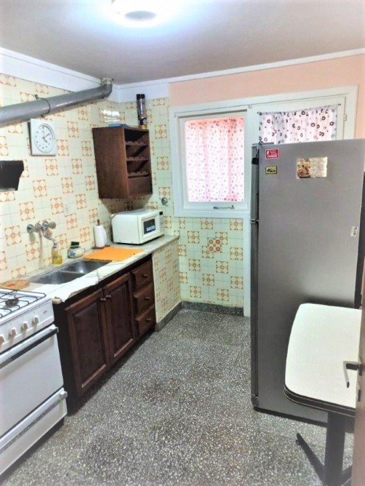 DEPARTAMENTO MUY ACOGEDOR DE DOS AMBIENTES AMPLIOS, EN INMEJORABLE UBICACION, EN LA CIUDAD DE NECOCHEA