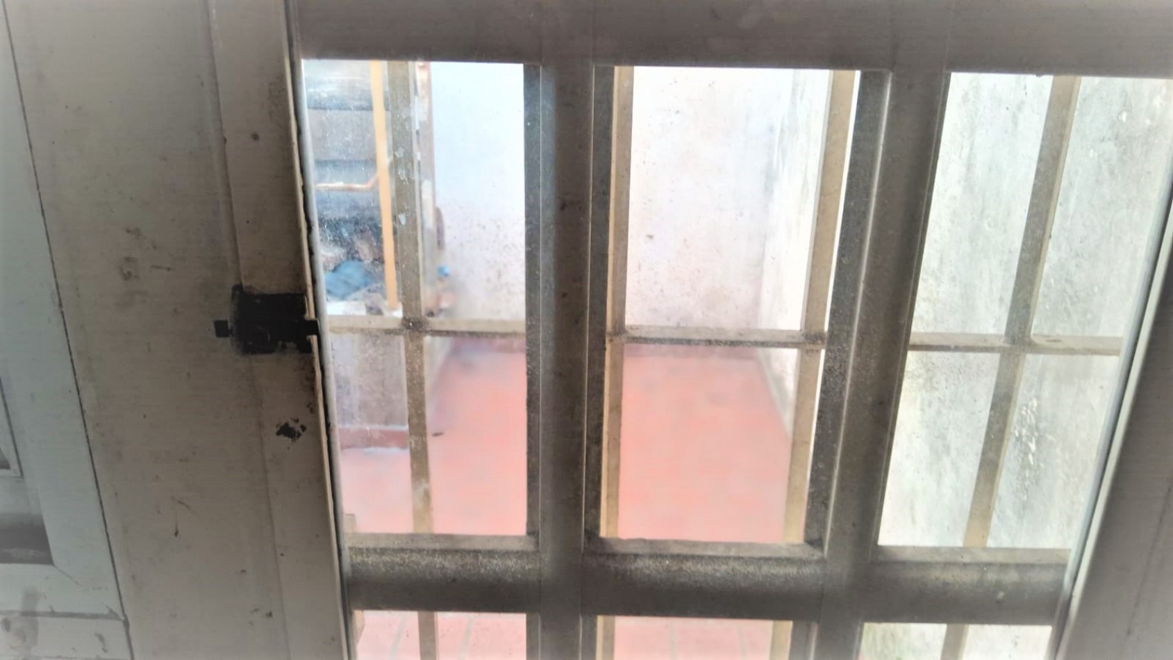 CASA CON LOCAL, 1 PH Y 2 COCHERAS EN VENTA EN LA TABLADA  NUEVO PRECIO!