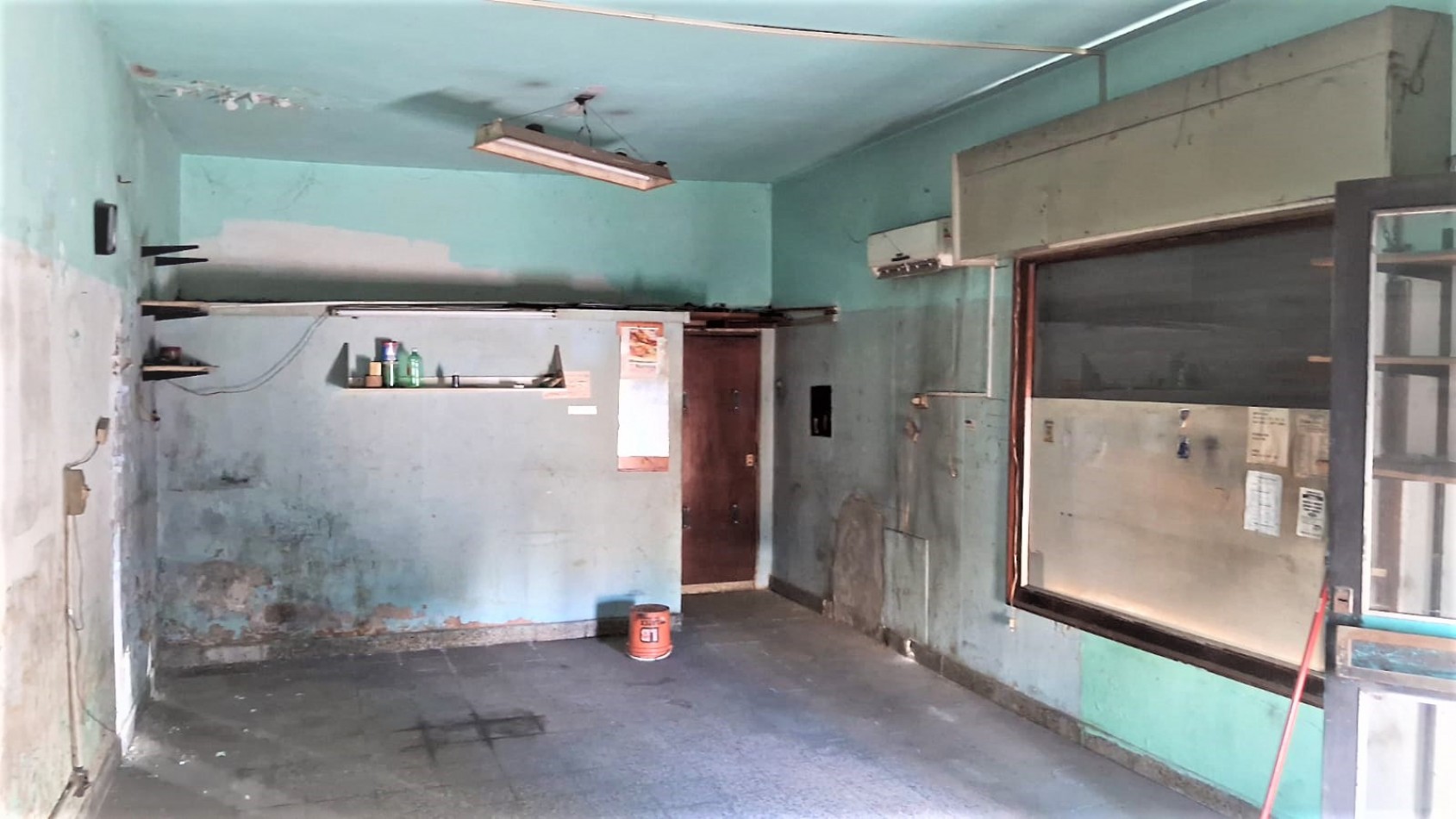 CASA CON LOCAL, 1 PH Y 2 COCHERAS EN VENTA EN LA TABLADA  NUEVO PRECIO!