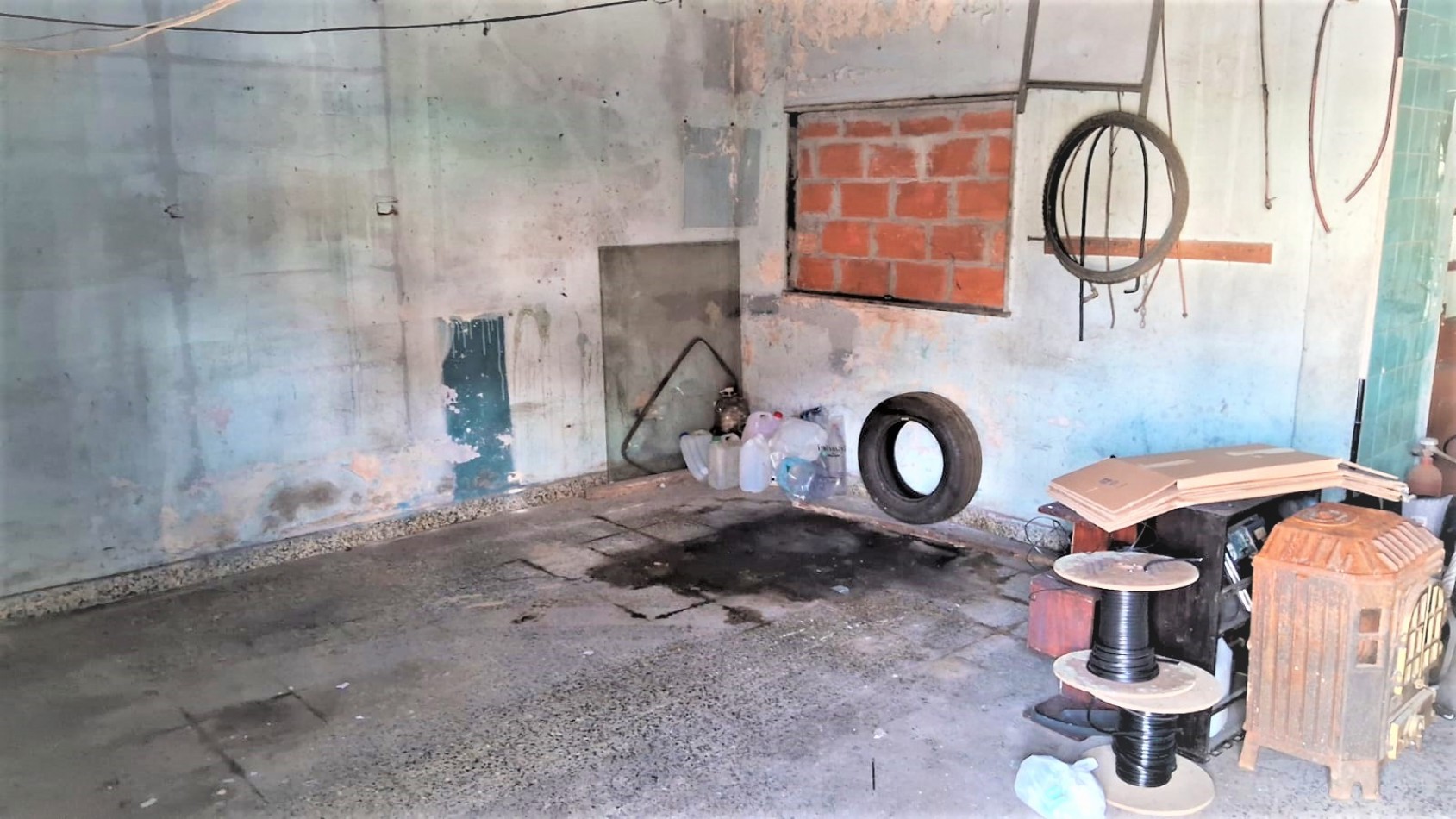 CASA CON LOCAL, 1 PH Y 2 COCHERAS EN VENTA EN LA TABLADA  NUEVO PRECIO!