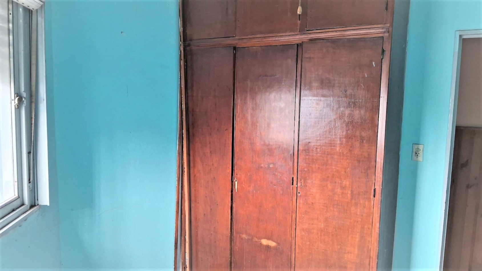 CASA CON LOCAL, 1 PH Y 2 COCHERAS EN VENTA EN LA TABLADA  NUEVO PRECIO!