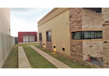 CASA EN LINDA ZONA DE MAXIMO PAZ, CAÑUELAS 